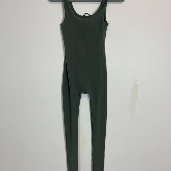 Zara fitted jumpsuit olive green size S sleeveless cotton blend - Picture 3 of 9